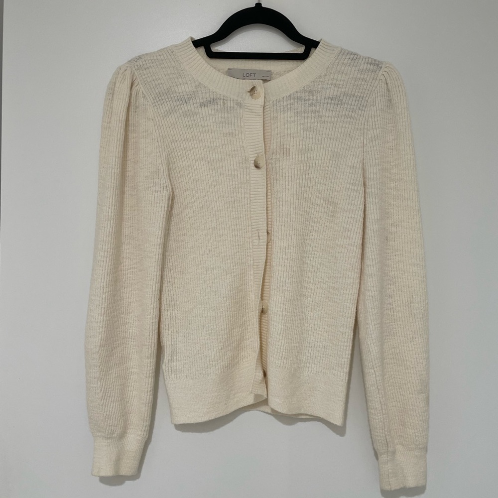 Loft cream sweater. Puff sleeves. Good condition